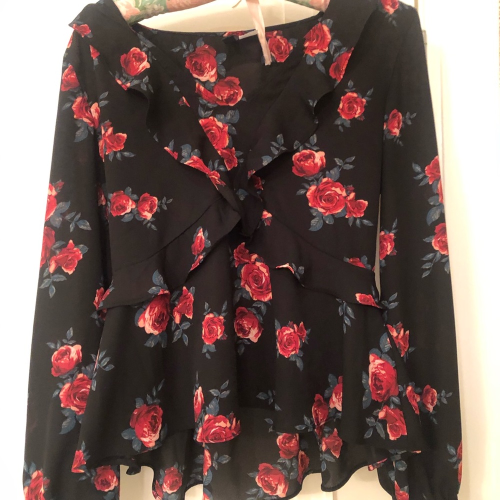 Cute & Classic Floral Ruffles Blouse